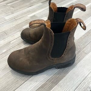 Women’s Orginals Blundstone Boots 6.5